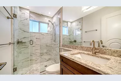 400 Golden Gate Point #31, Sarasota, FL 34236 - Photo 29