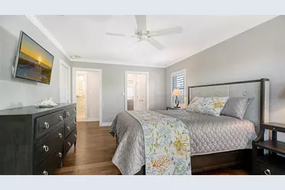 400 Golden Gate Point #31, Sarasota, FL 34236 - Photo 21