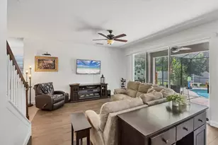 7536 Aguila Dr, Sarasota, FL 34240 - Photo 3