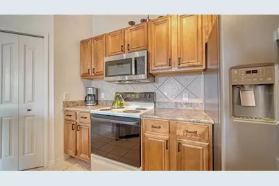 8397 38th Street Circle E #306, Sarasota, FL 34243 - Photo 15