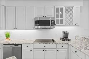 1240 Dolphin Bay Way, Sarasota, FL 34242 - Photo 9