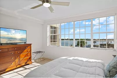 1240 Dolphin Bay Way #401, Sarasota, FL 34242 - Photo 17