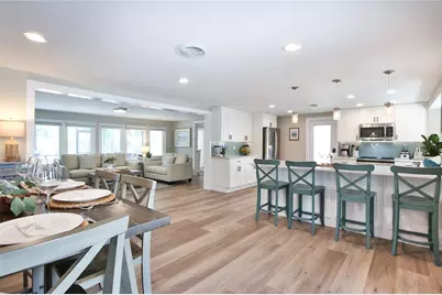 211 Island Circle, Sarasota, FL 34242 - Photo 13