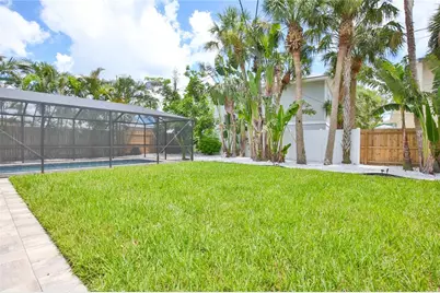 211 Island Circle, Sarasota, FL 34242 - Photo 35