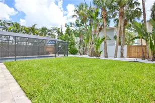 211 Island Cir, Sarasota, FL 34242 - Photo 35