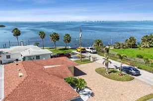 6917 22nd St W, Bradenton, FL 34207 - Photo 1