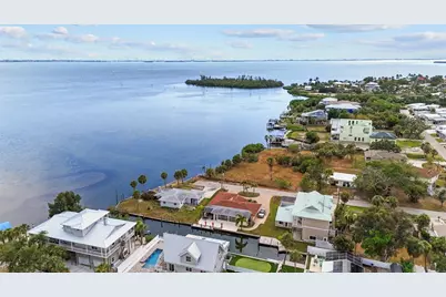 6917 22nd Street W, Bradenton, FL 34207 - Photo 9