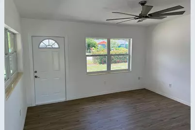 3307 36th Avenue W, Bradenton, FL 34205 - Photo 5