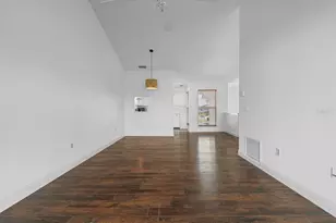 970 Sandpiper Cir, Bradenton, FL 34209 - Photo 19