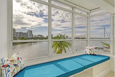 660 Golden Gate Point #32, Sarasota, FL 34236 - Photo 11