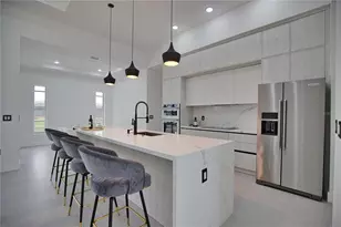 266 W Pine Valley Ln, Rotonda West, FL 33947 - Photo 7