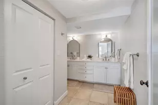 6480 Midnight Pass Rd, Sarasota, FL 34242 - Photo 35