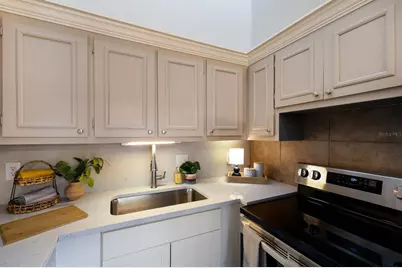 500 N Jefferson Avenue #H1, Sarasota, FL 34237 - Photo 13