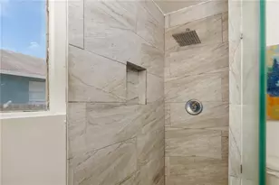 1603 17th St W, Bradenton, FL 34205 - Photo 23