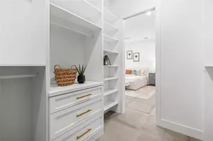 2111 Hawthorne St, Sarasota, FL 34239 - Photo 27