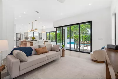 2111 Hawthorne Street, Sarasota, FL 34239 - Photo 13