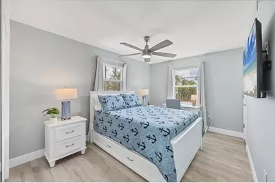 1107 Shore View Drive, Englewood, FL 34223 - Photo 15