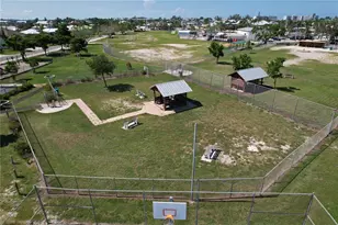 440 62nd St, Holmes Beach, FL 34217 - Photo 61