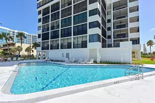 1102 Benjamin Franklin Dr, Sarasota, FL 34236 - Photo 5