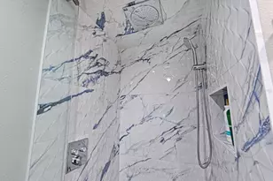 1102 Benjamin Franklin Dr, Sarasota, FL 34236 - Photo 35