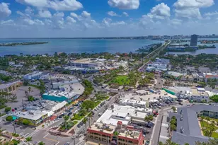 1102 Benjamin Franklin Dr, Sarasota, FL 34236 - Photo 55