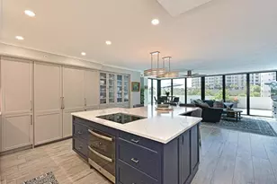 1102 Benjamin Franklin Dr, Sarasota, FL 34236 - Photo 11