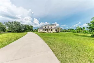 8331 241st St E, Myakka City, FL 34251 - Photo 9