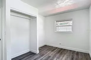 1409 College Park Ln, Tampa, FL 33612 - Photo 11