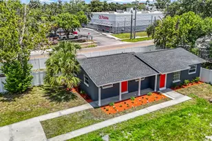 1409 College Park Ln, Tampa, FL 33612 - Photo 3