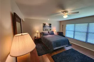 948 N Beneva Rd, Sarasota, FL 34232 - Photo 3