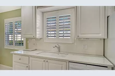 5737 Ivrea Drive, Sarasota, FL 34238 - Photo 15