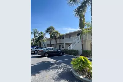 912 La Costa Circle #Unit 3, Sarasota, FL 34237 - Photo 3