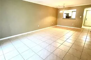 912 La Costa Cir, Sarasota, FL 34237 - Photo 15