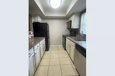 912 La Costa Circle #Unit 3, Sarasota, FL 34237 - Photo 5