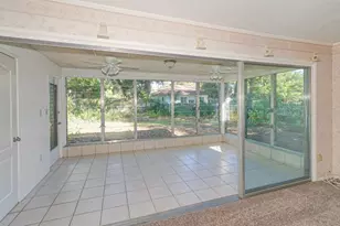 2461 Ringling Blvd, Sarasota, FL 34237 - Photo 9