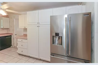 2461 Ringling Boulevard, Sarasota, FL 34237 - Photo 17