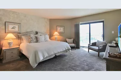 1050 Longboat Club Road #702, Longboat Key, FL 34228 - Photo 9