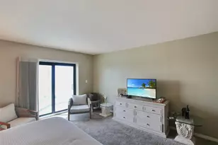 1050 Longboat Club Rd, Longboat Key, FL 34228 - Photo 11