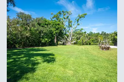 2506 Wilkinson Road, Sarasota, FL 34231 - Photo 3