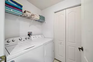 9611 Castle Point Dr, Sarasota, FL 34238 - Photo 15