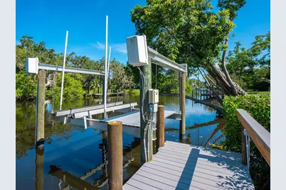 2504 Wilkinson Road, Sarasota, FL 34231 - Photo 5