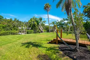 2504 Wilkinson Rd, Sarasota, FL 34231 - Photo 37