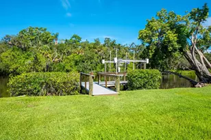 2504 Wilkinson Rd, Sarasota, FL 34231 - Photo 39