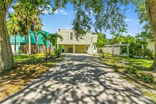 643 Calle De Peru, Sarasota, FL 34242 - Photo 5
