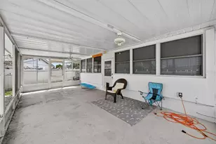 807 Melody Ln, Bradenton, FL 34207 - Photo 37