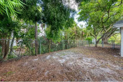 2004 52nd Avenue W, Bradenton, FL 34207 - Photo 35