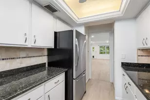 3745 Almeria Ave, Sarasota, FL 34239 - Photo 11