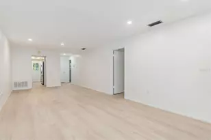 3745 Almeria Ave, Sarasota, FL 34239 - Photo 7