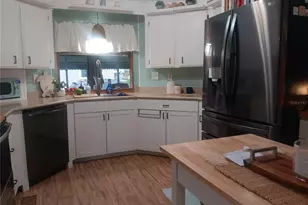 238 Palm Air Dr, Osprey, FL 34229 - Photo 5