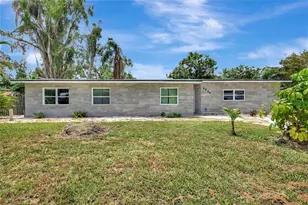 3234 Restful Ln, Sarasota, FL 34231 - Photo 3